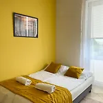 Homestay Trylogia